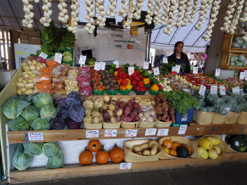 ジャンタロン市場で売られているのたくさんの野菜たち